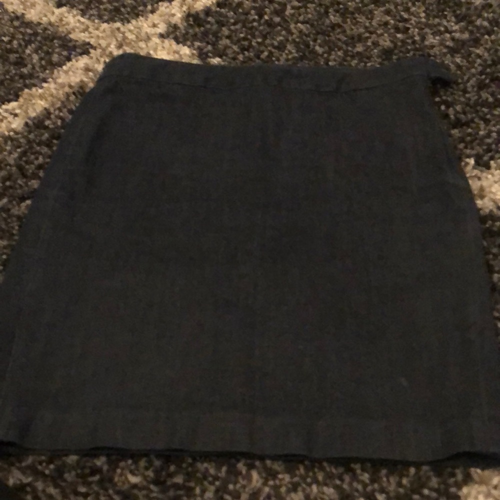 Tommy Hilfiger dark denim, fitted skirt